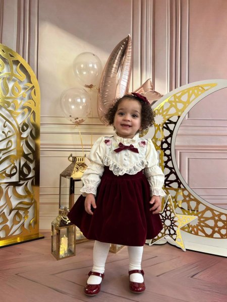 فستان أطفال مخمل عنابي مع بلوزة دانتيل